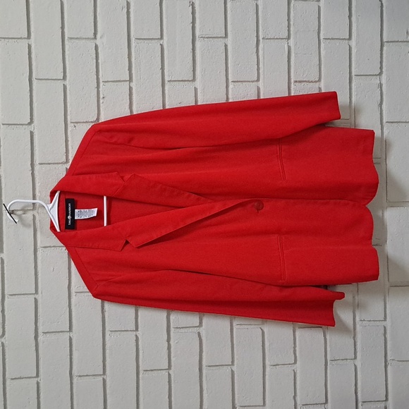 Sag Harbor Jackets & Blazers - Sag Harbor Red 1 Button Closure Business Blazer Jacket. Size 16